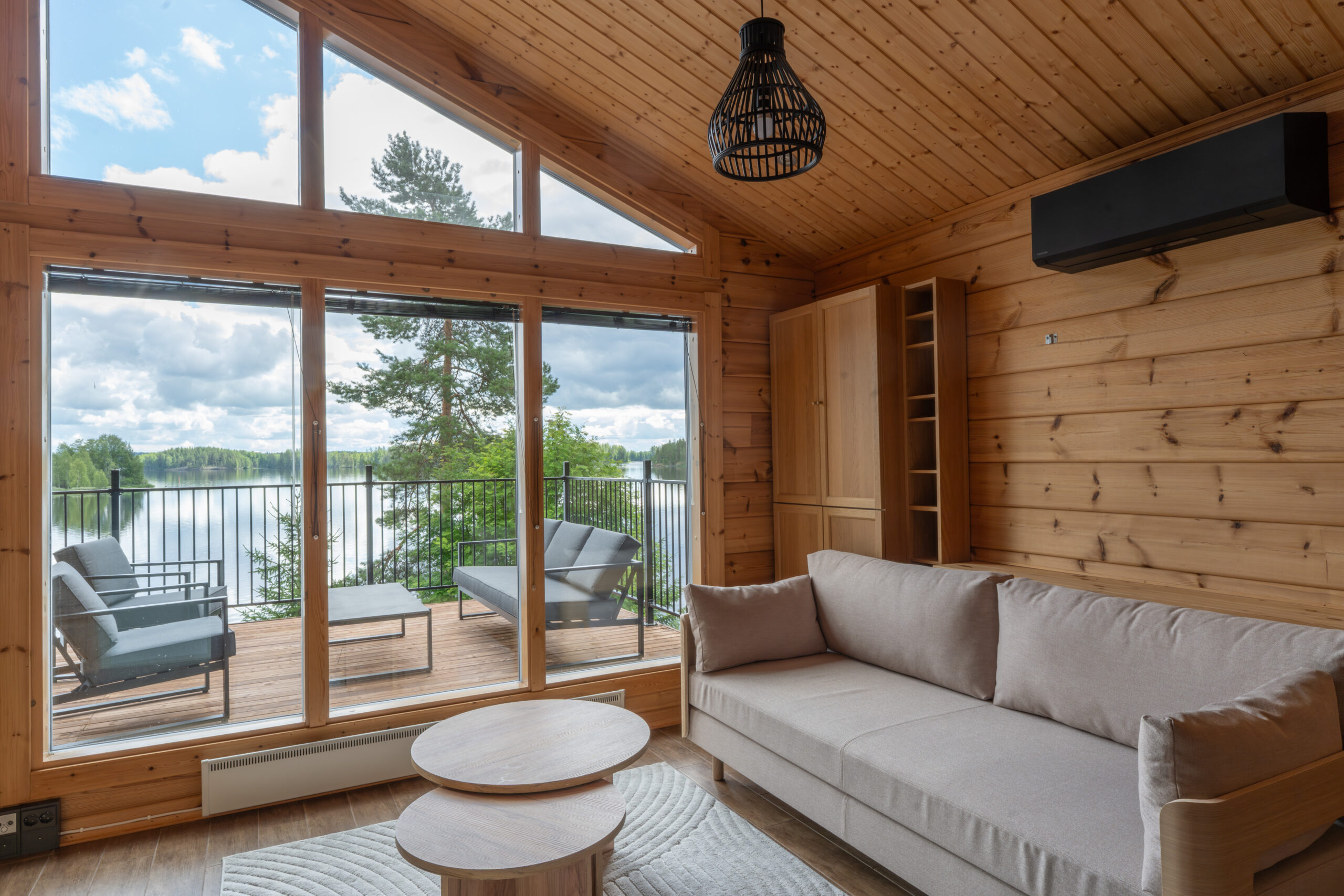 Villa Tahko rantasaunan olohuone / tupa